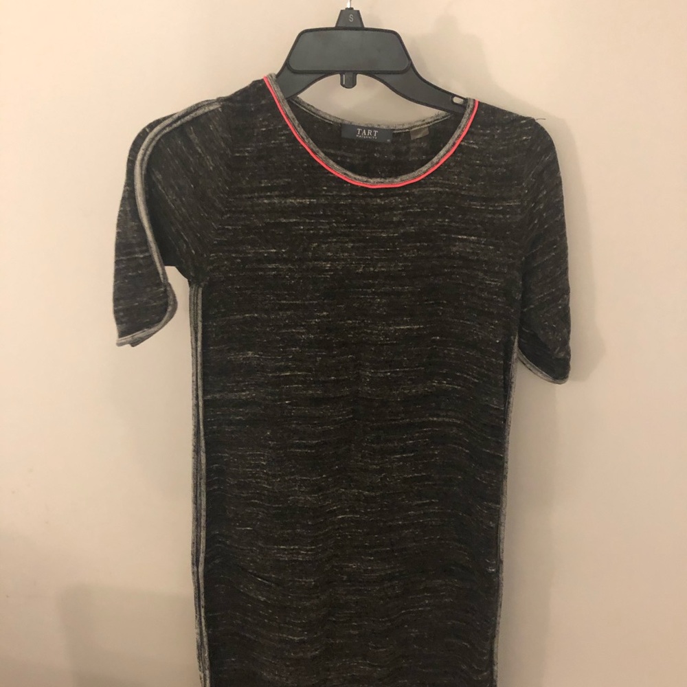 Tart stretch maternity tunic top